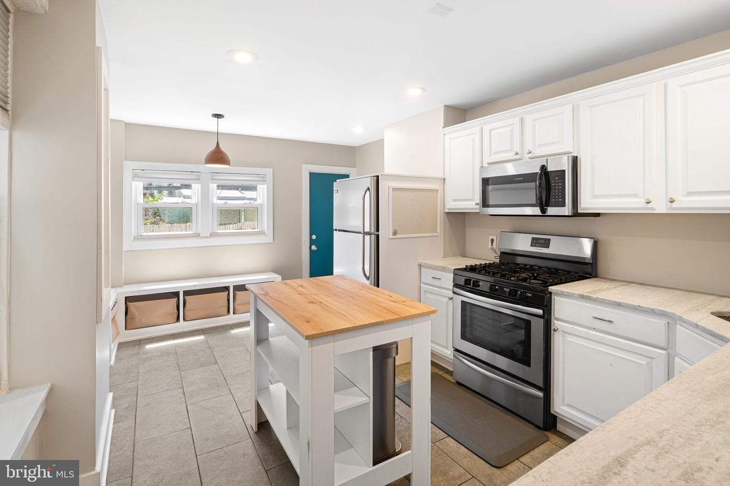 138 E Pleasant Street photo 7