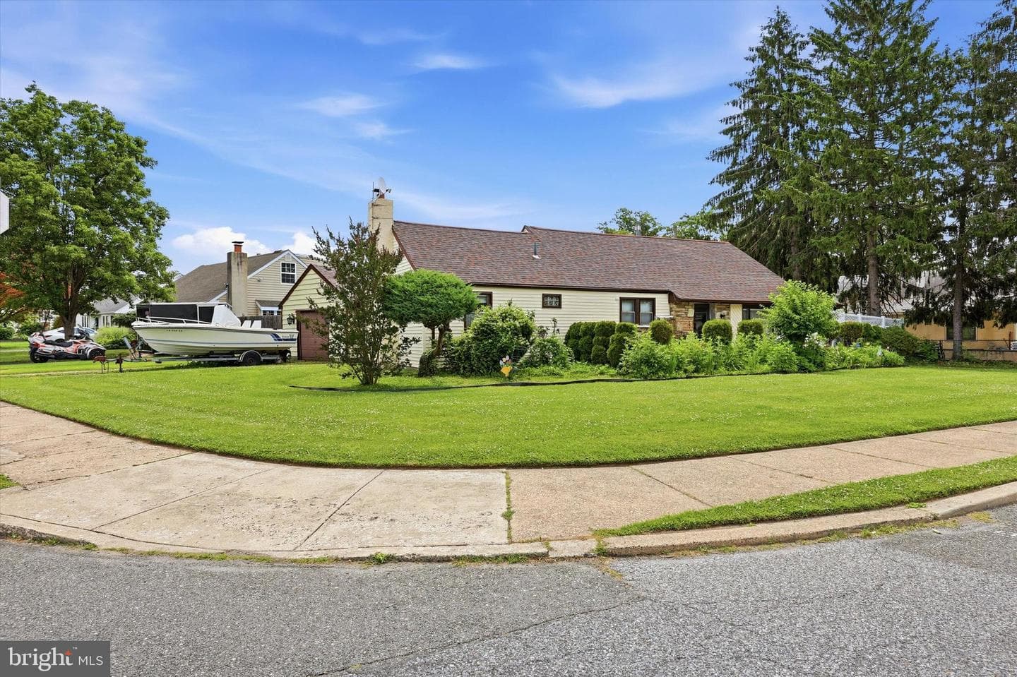 897 Pine Hill Road, Philadelphia