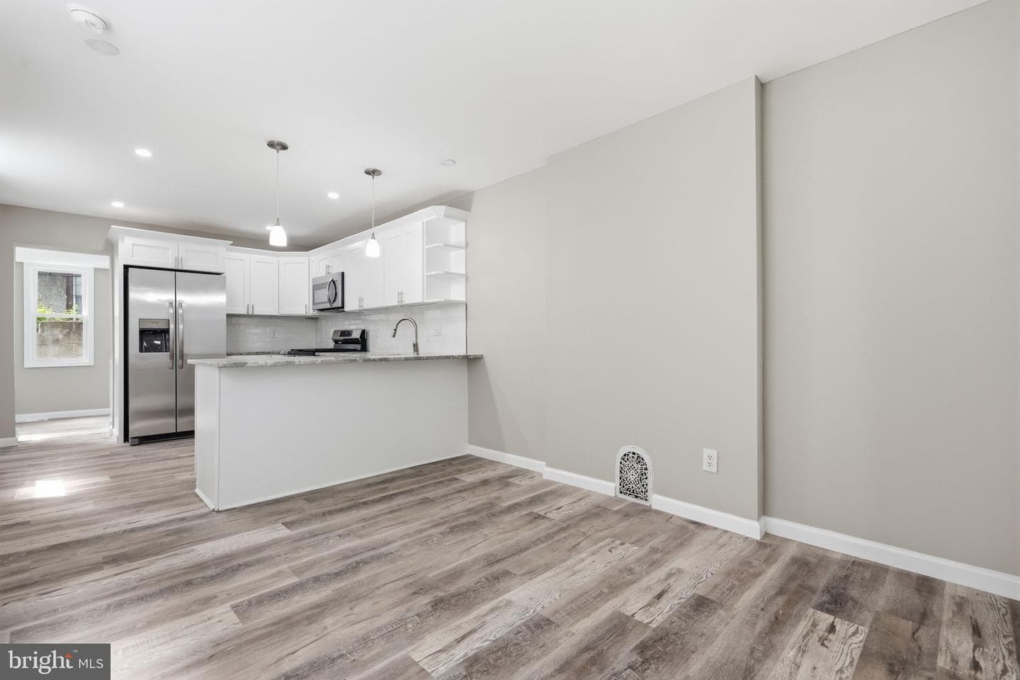 2512 N 30th Street photo 9