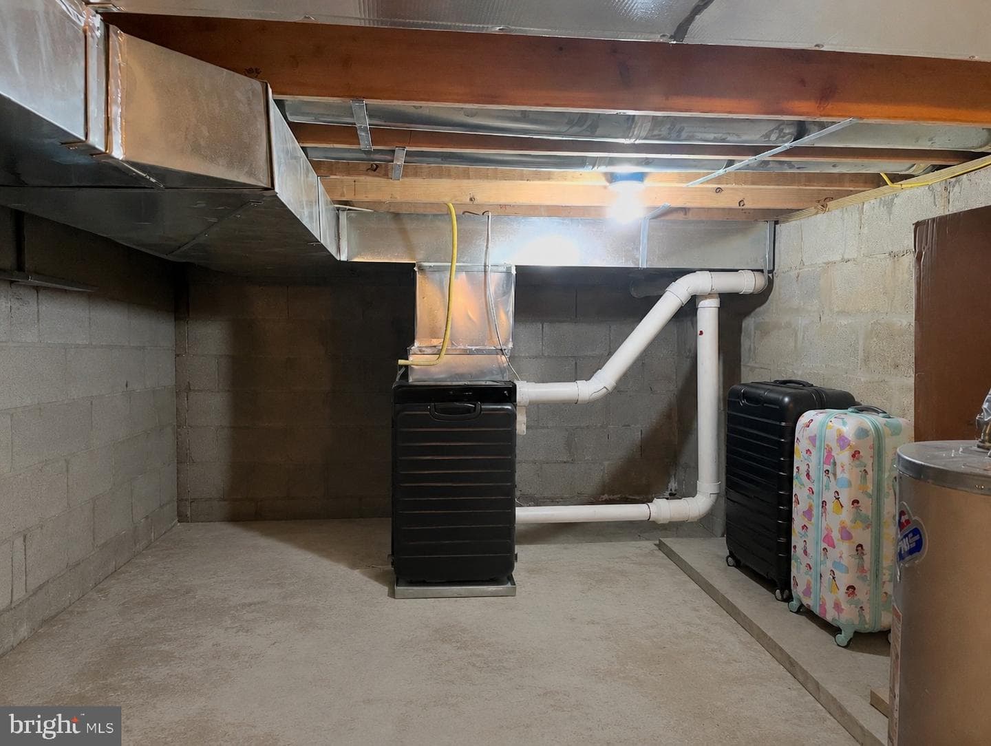 2404 Catharine Street photo 44