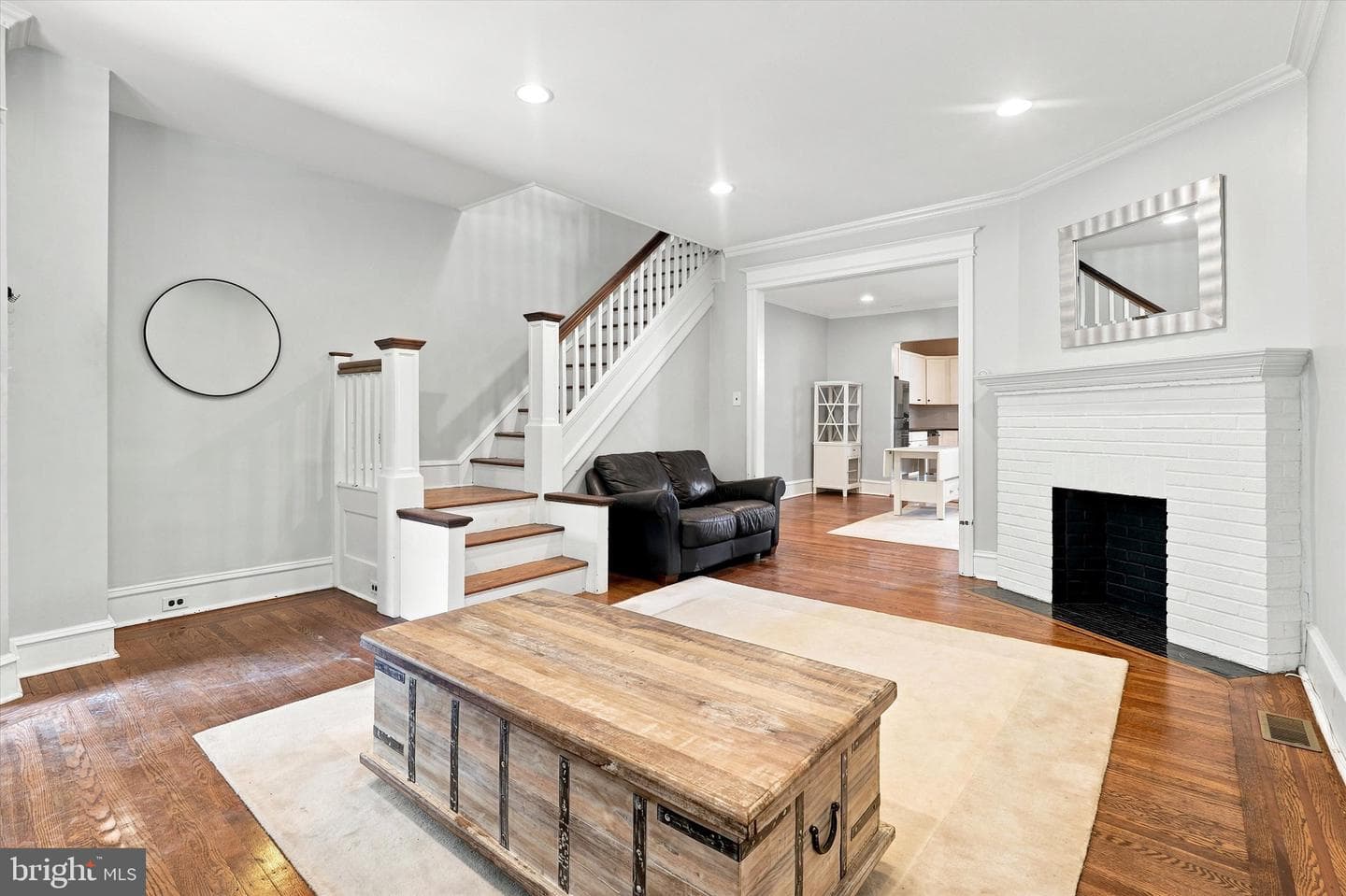 3362 Vaux Street photo 6