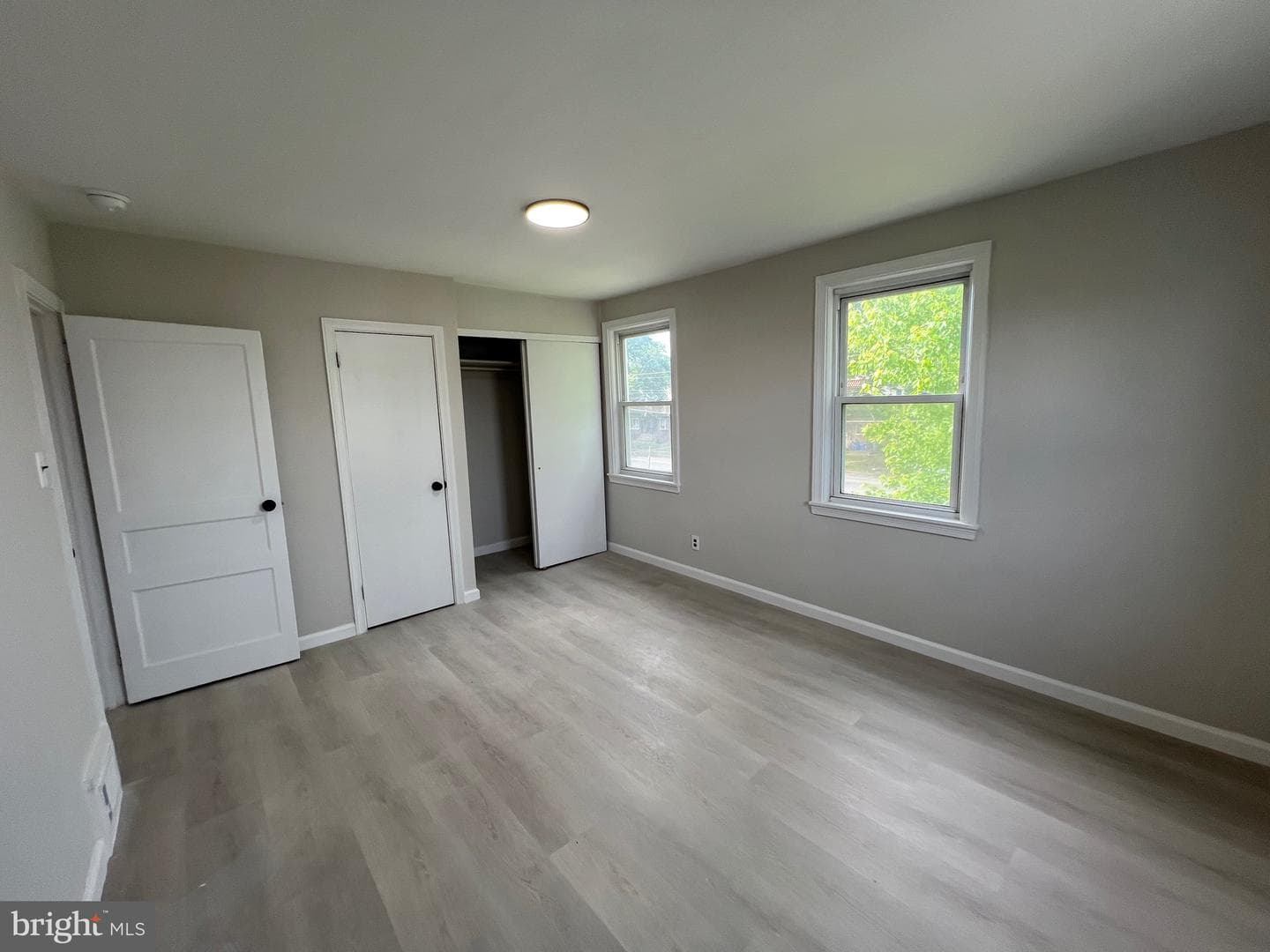 3356 Tyson Avenue photo 11