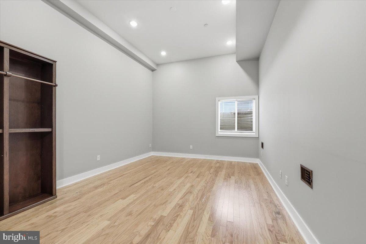 2313 Ellsworth Street photo 29