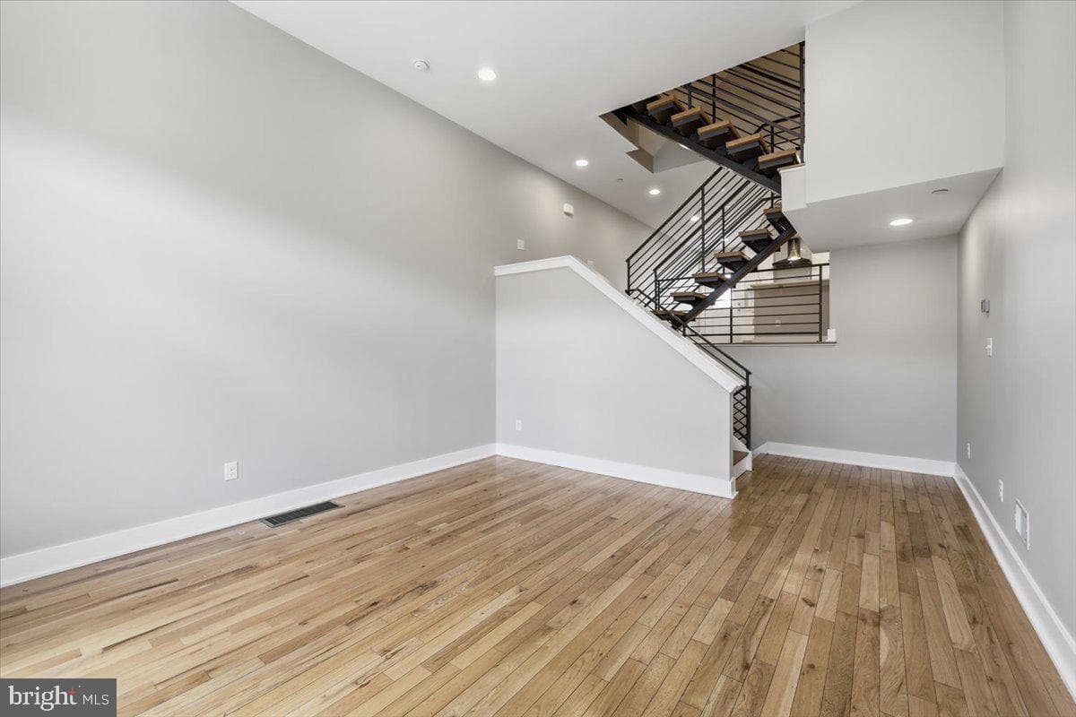 2313 Ellsworth Street photo 3