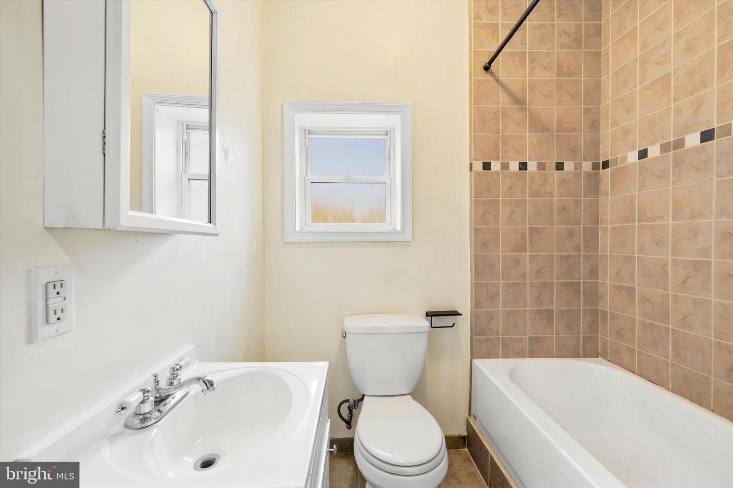 2111 Wharton Street photo 21