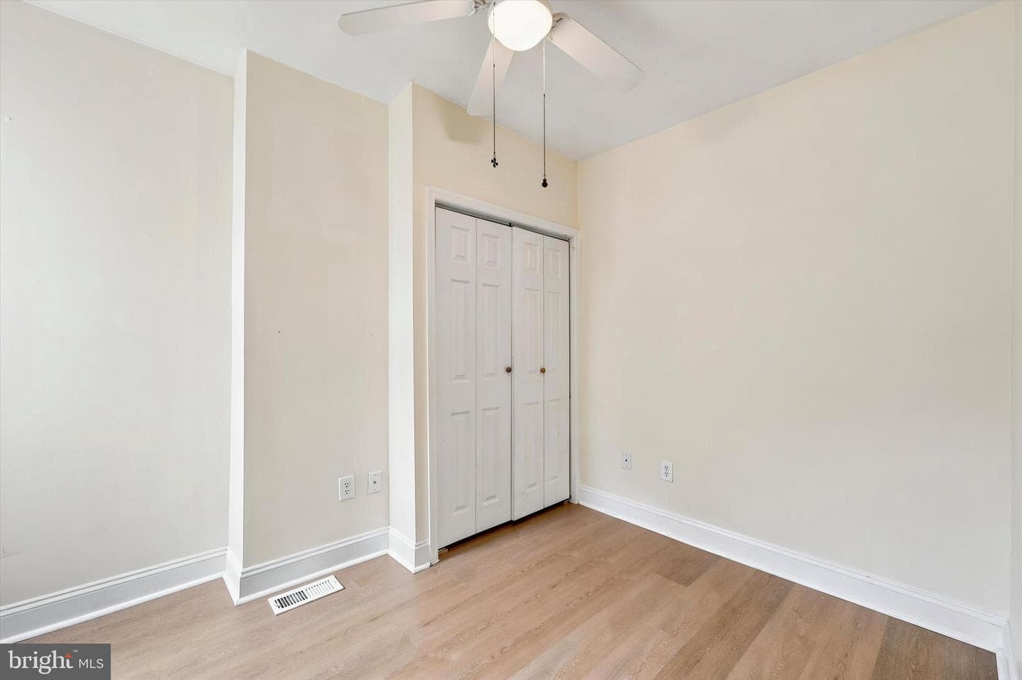 2111 Wharton Street photo 22