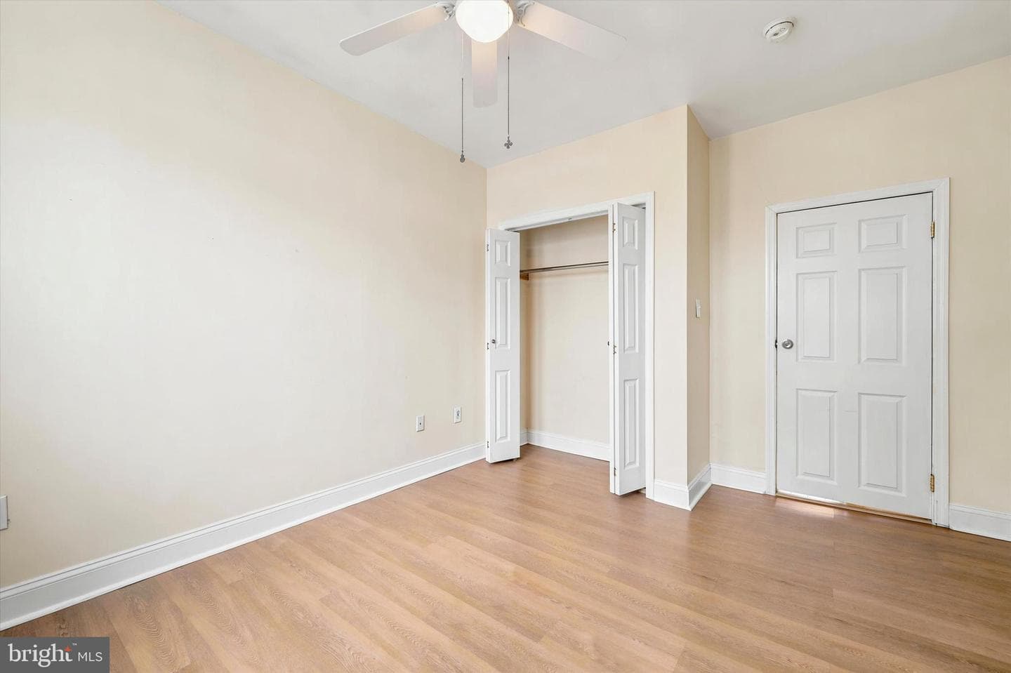 2111 Wharton Street photo 25
