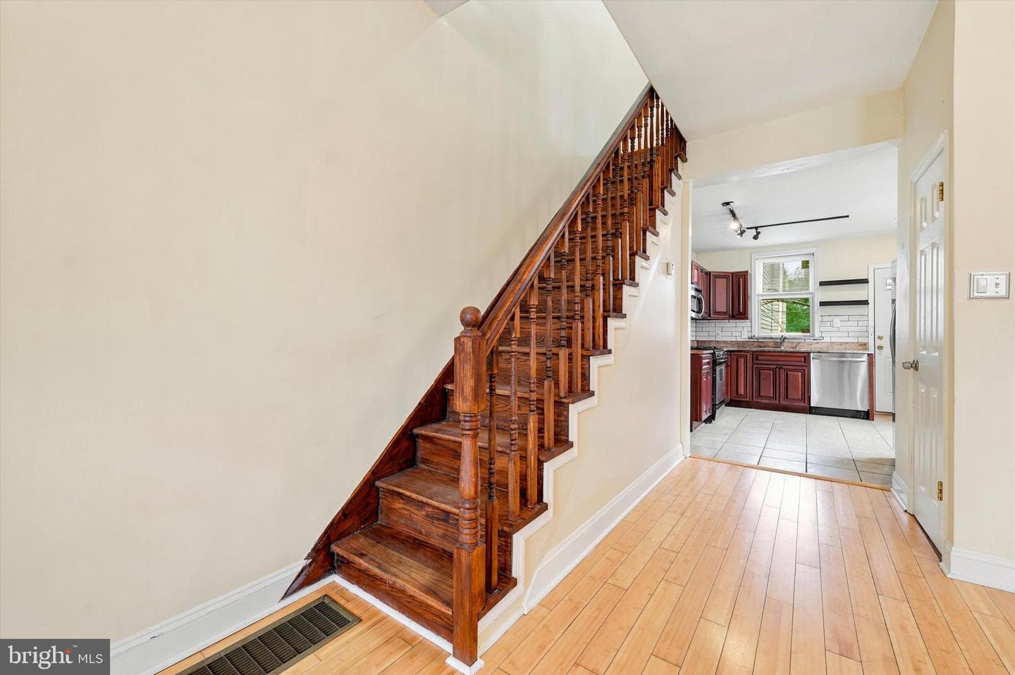 2111 Wharton Street photo 8