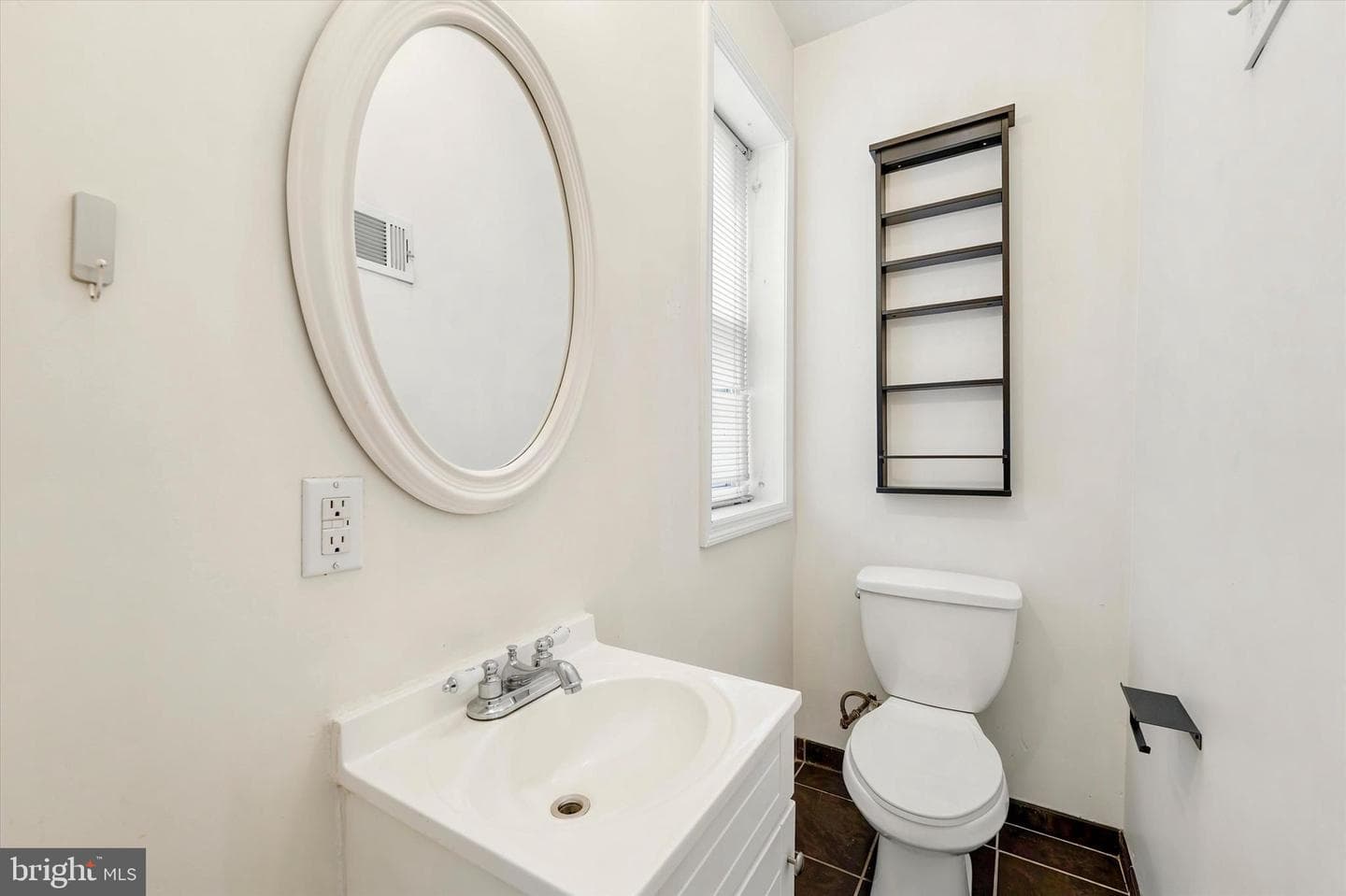 2111 Wharton Street photo 9