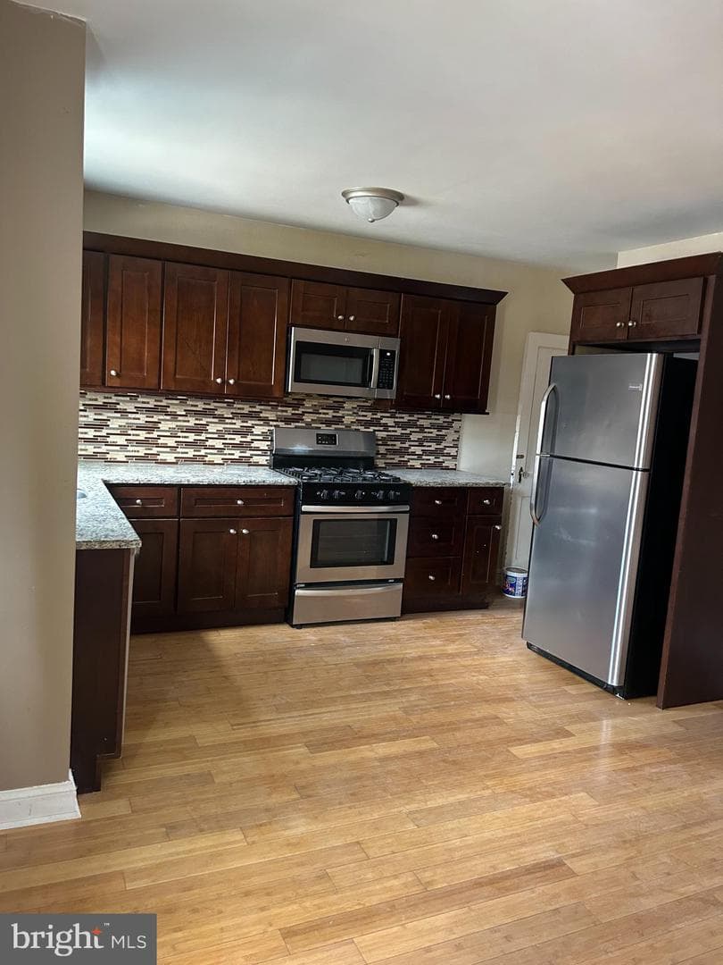 3307 Oakmont Street photo 9