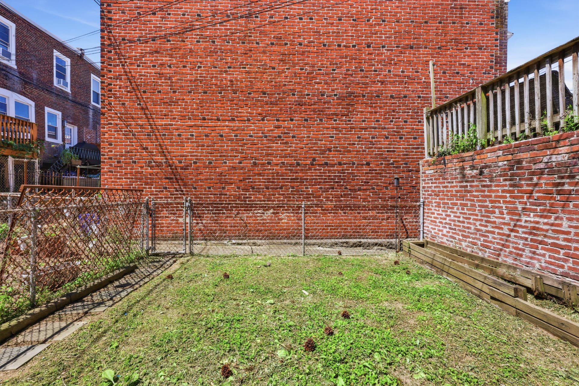 4022 Mitchell Street photo 28