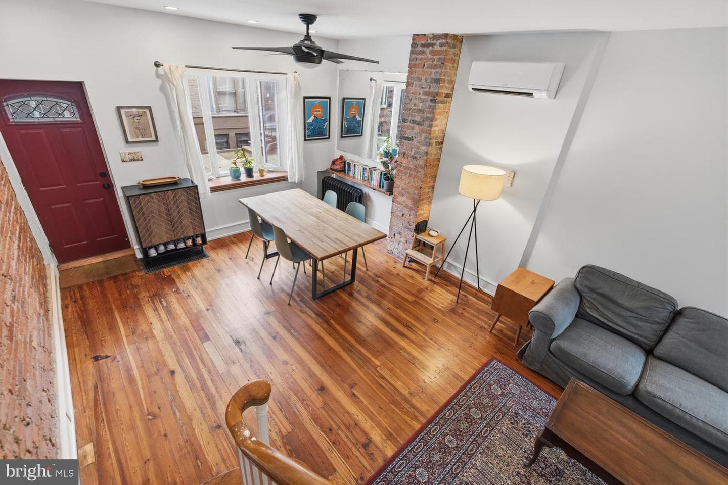 1835 Daly Street photo 22