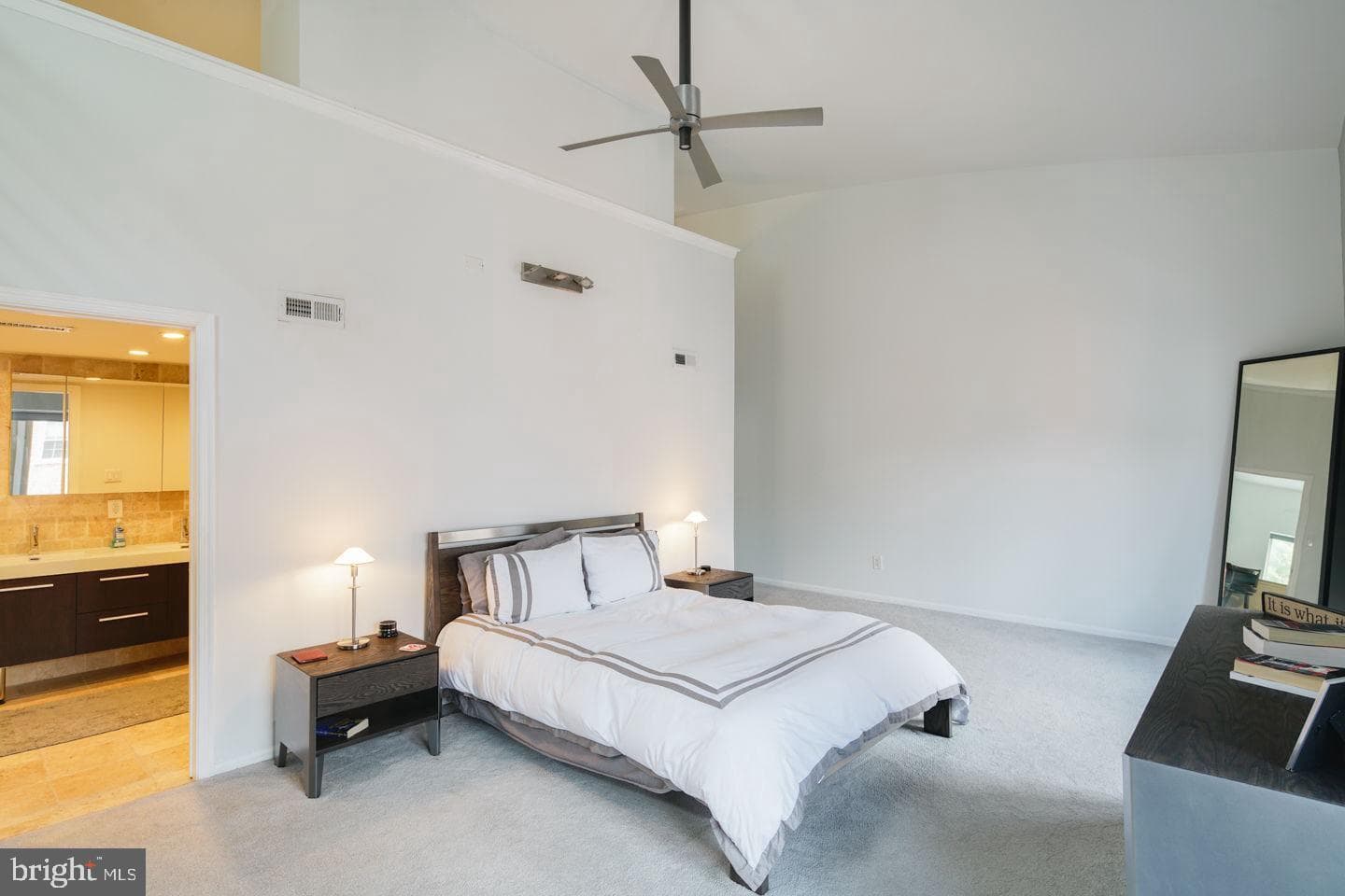 802 Locust Street #205 photo 29