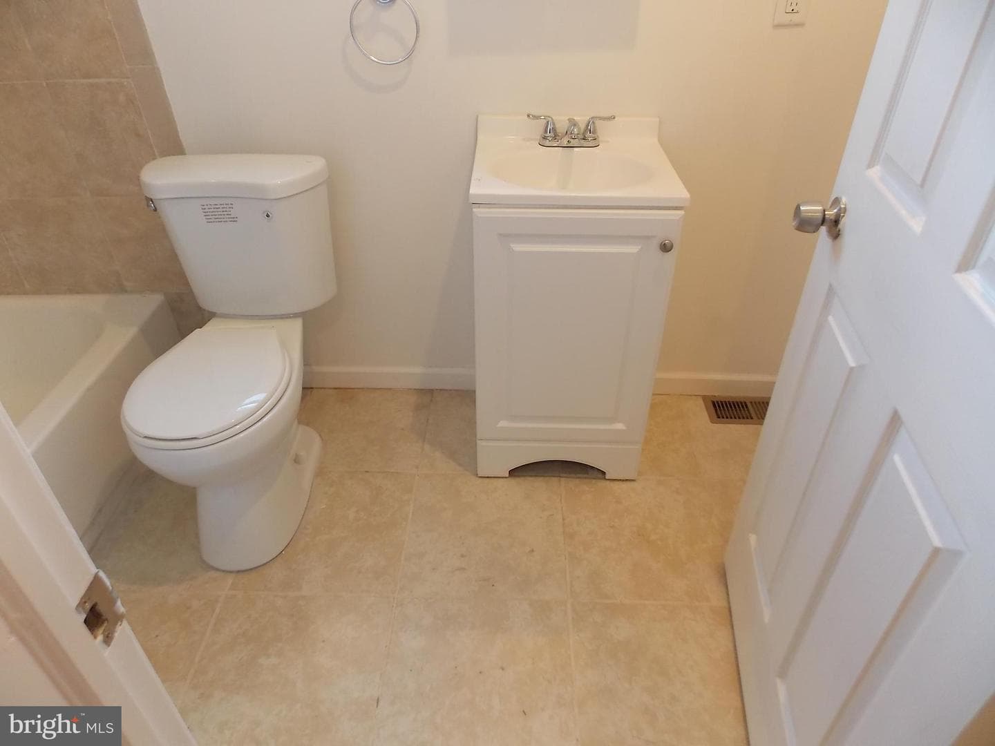 2269 N Gratz Street photo 9