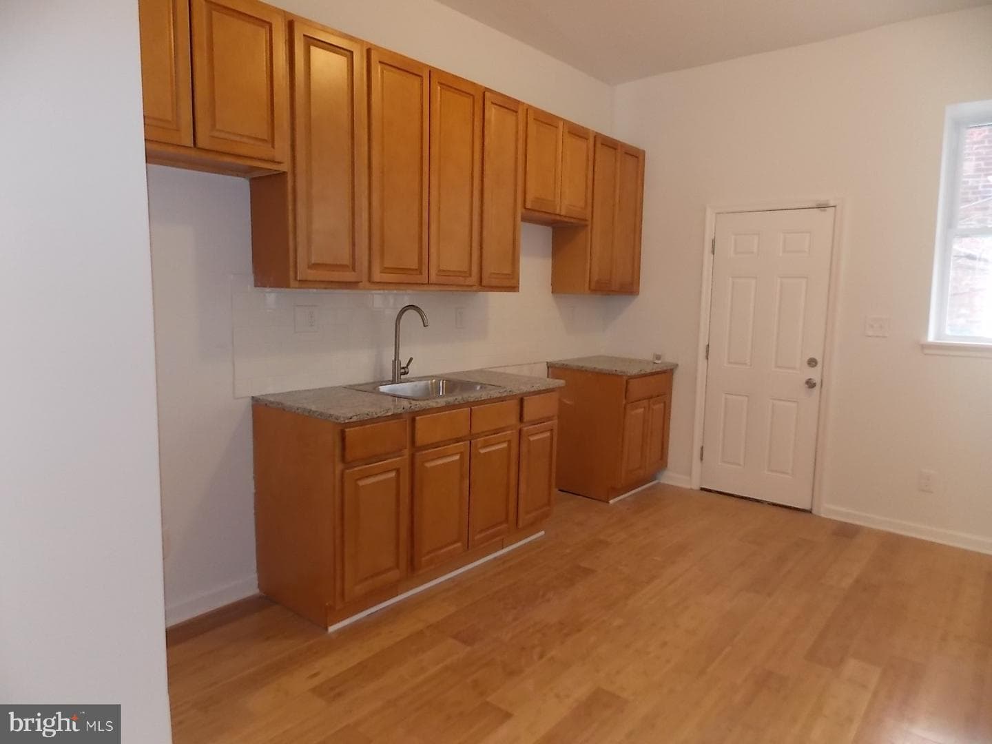 2323 W Lehigh Avenue photo 10