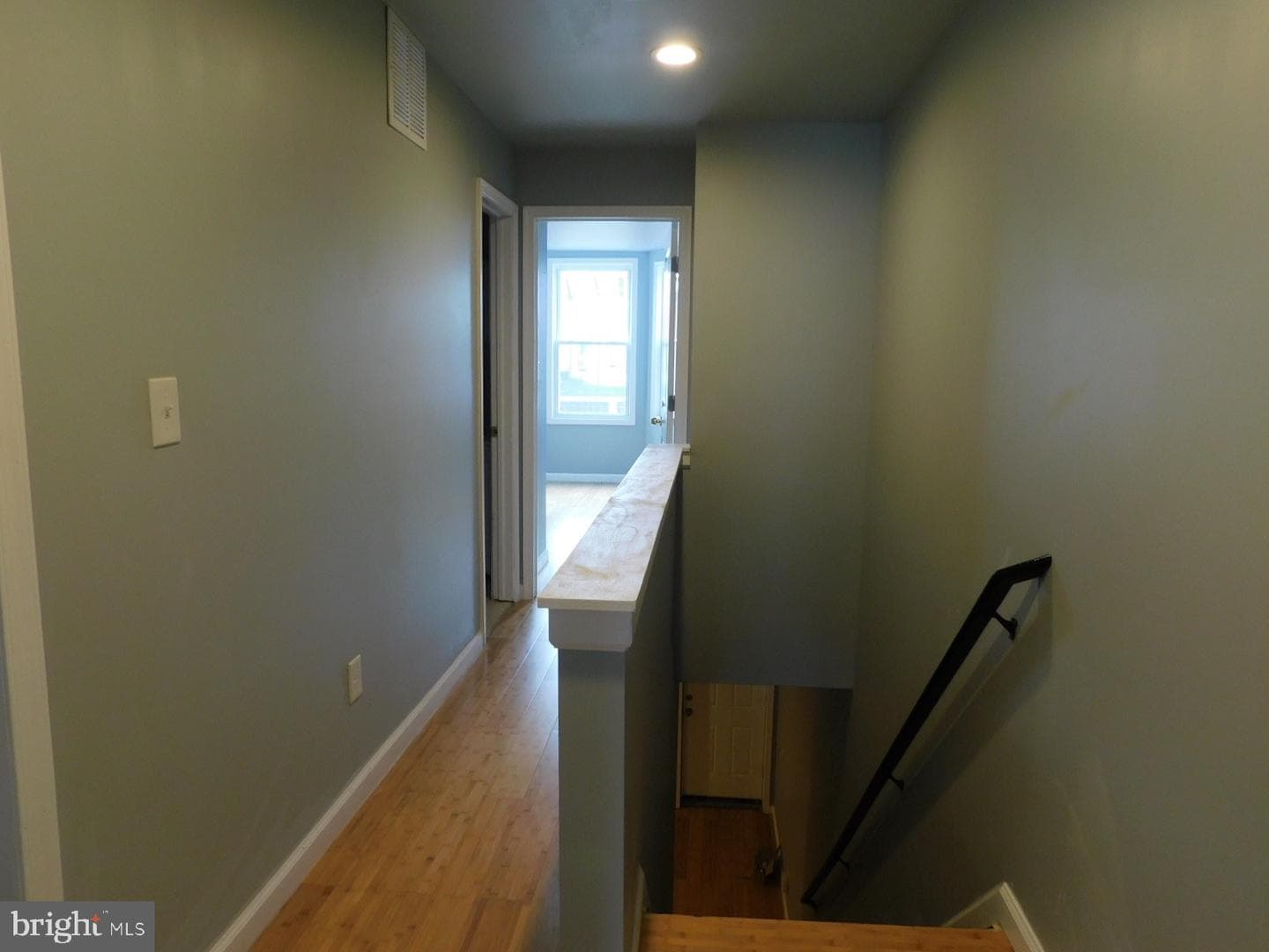 2333 W Harold Street photo 7