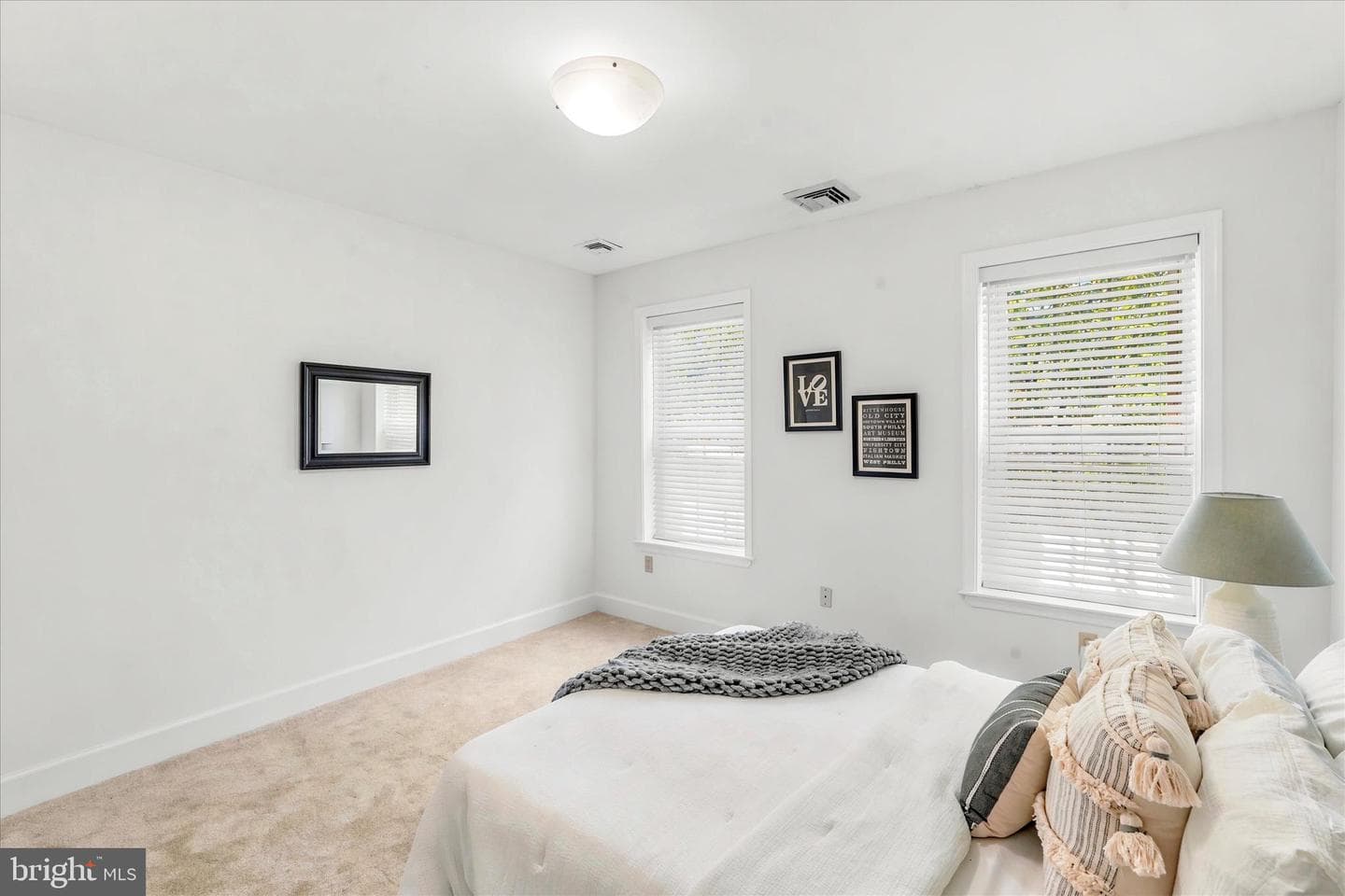 3029 W Harper Street photo 24