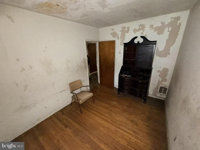 2031 N Woodstock Street photo 13