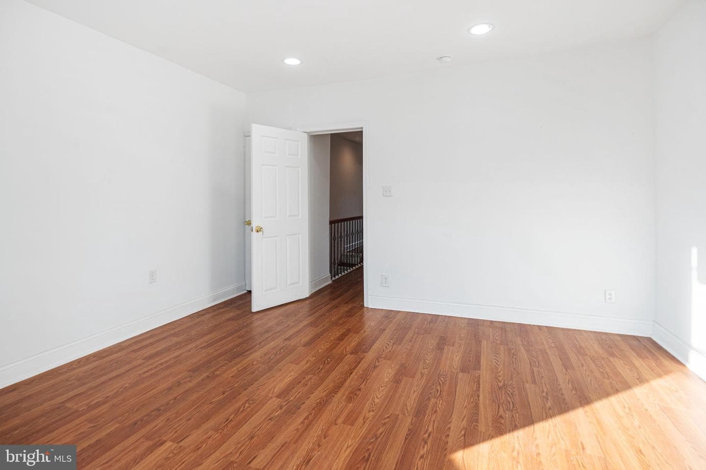 5717 Pemberton Street photo 10