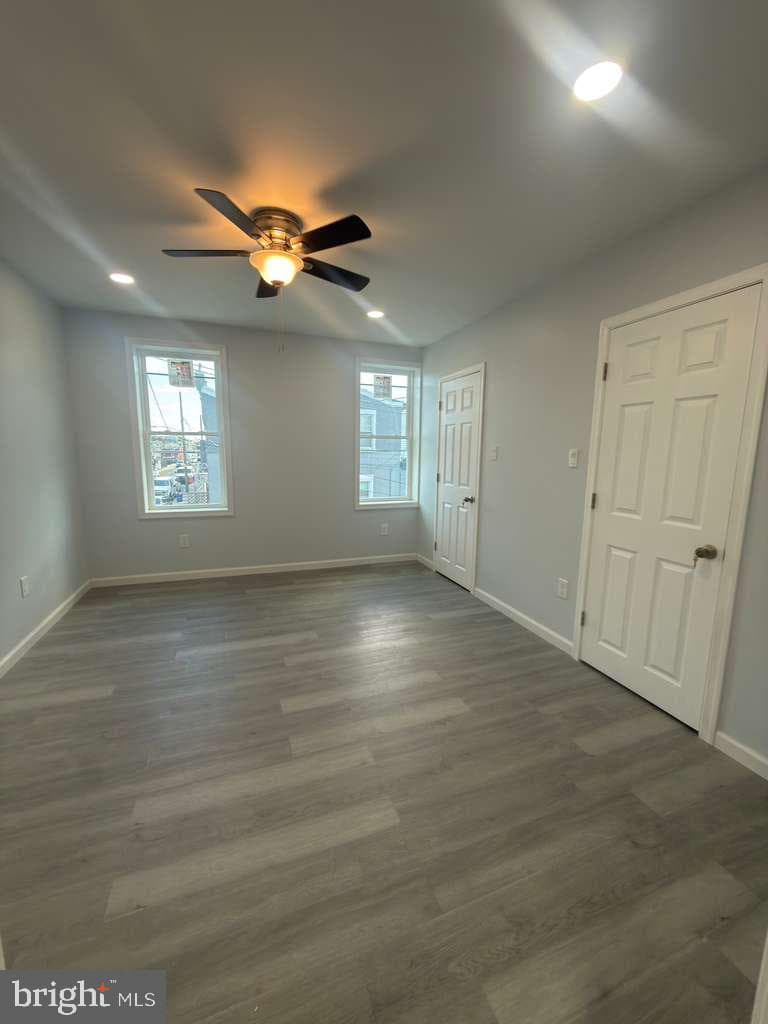 5018 Glenloch Street photo 18