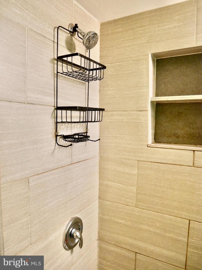 2422 E Somerset photo 13