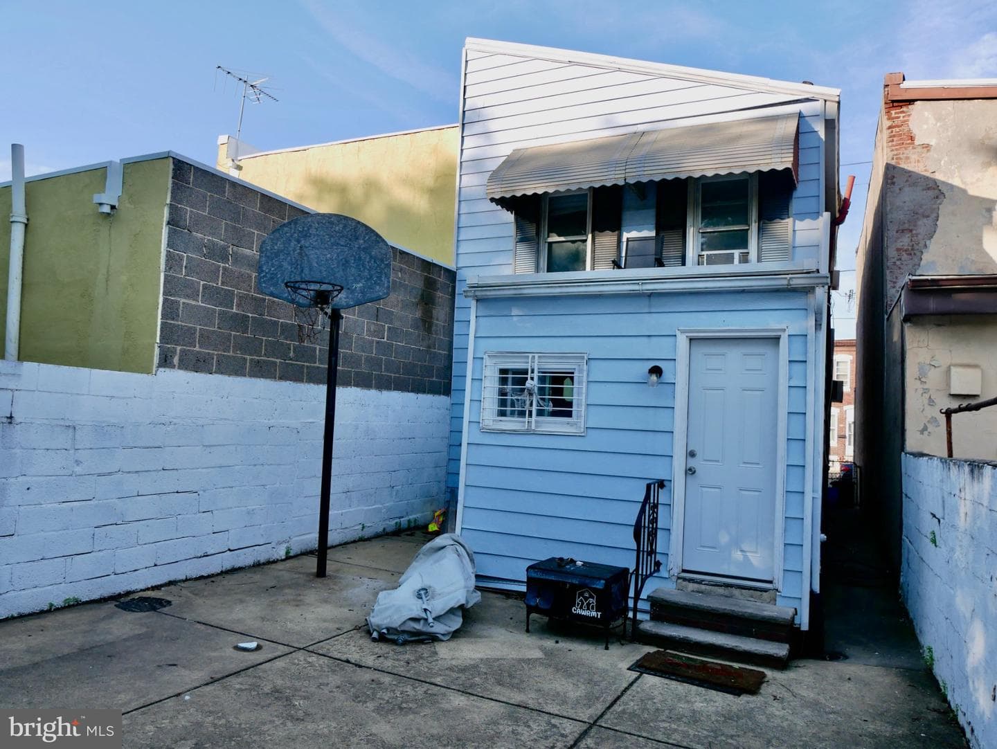 2422 E Somerset photo 18