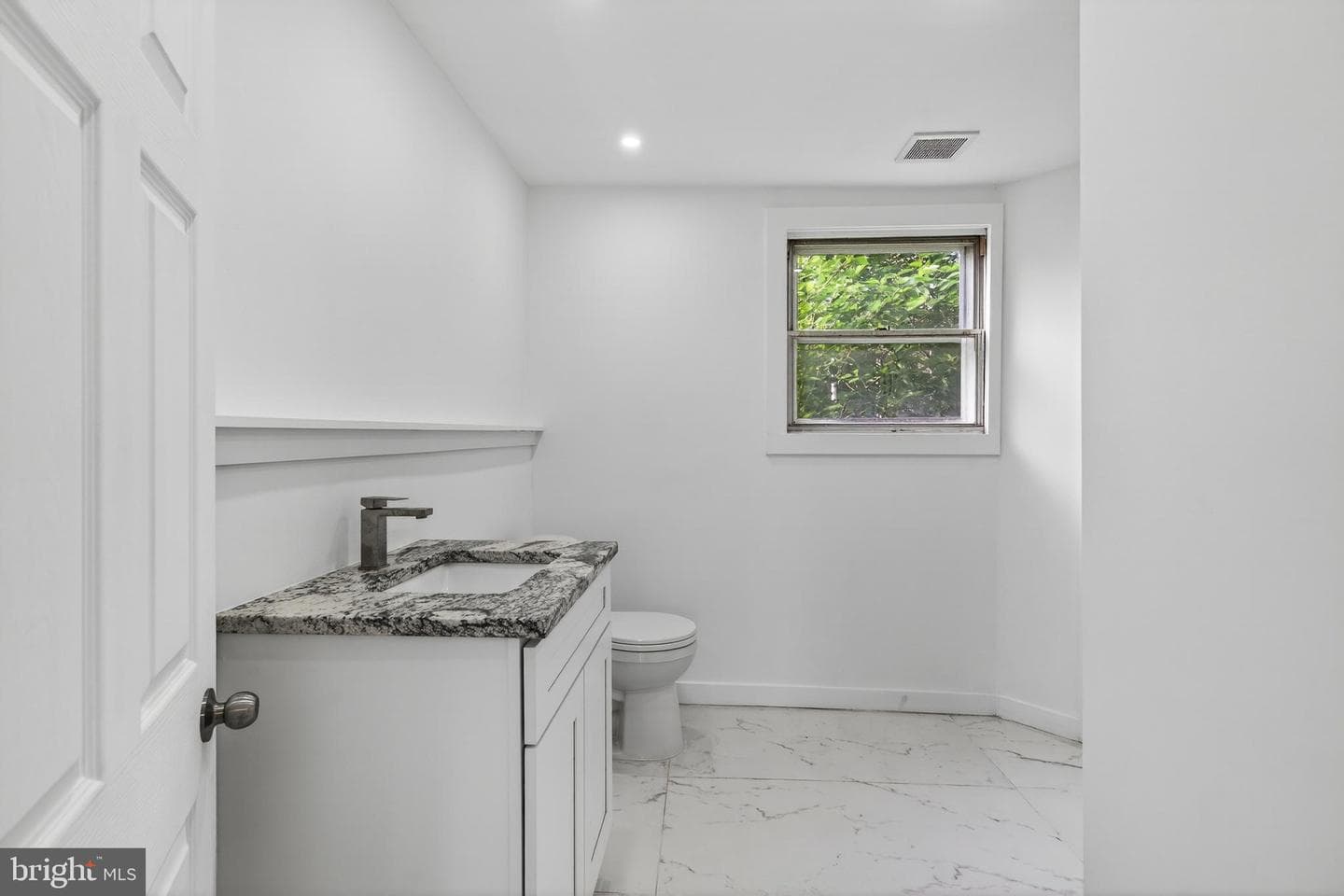 2029 Sigel Street photo 15