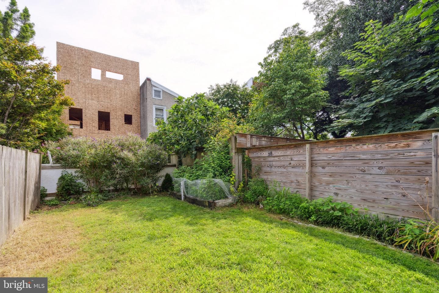 1217 E Oxford Street photo 12