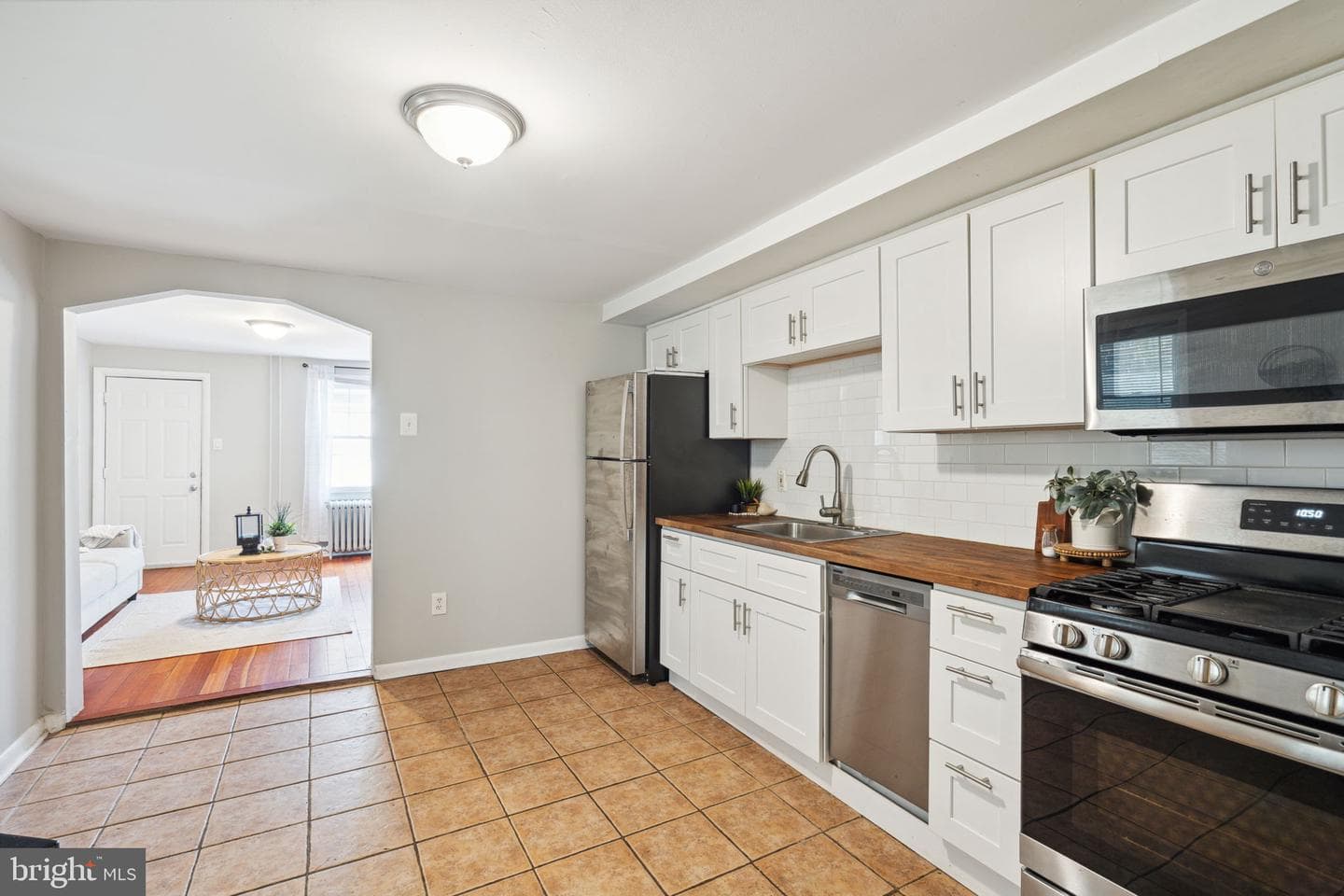 1217 E Oxford Street photo 8