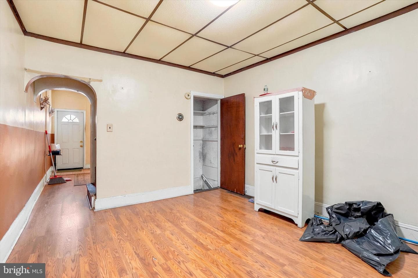 1127 E Montgomery Avenue photo 6