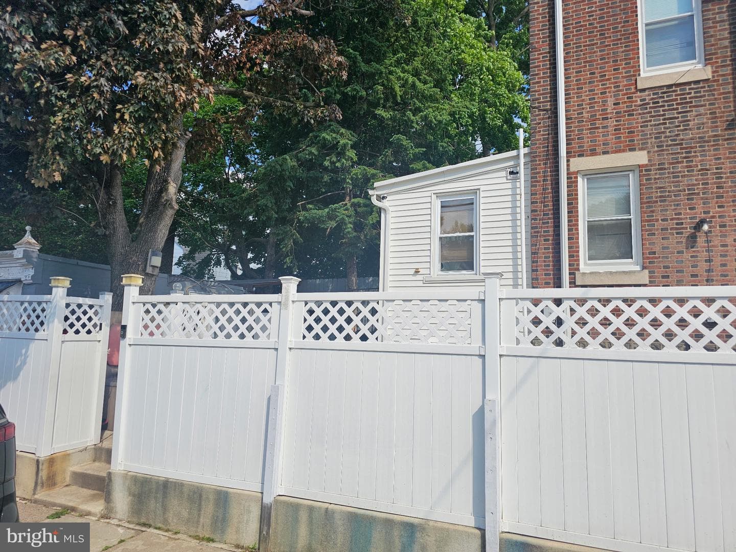 401 Fanshawe Street, Philadelphia