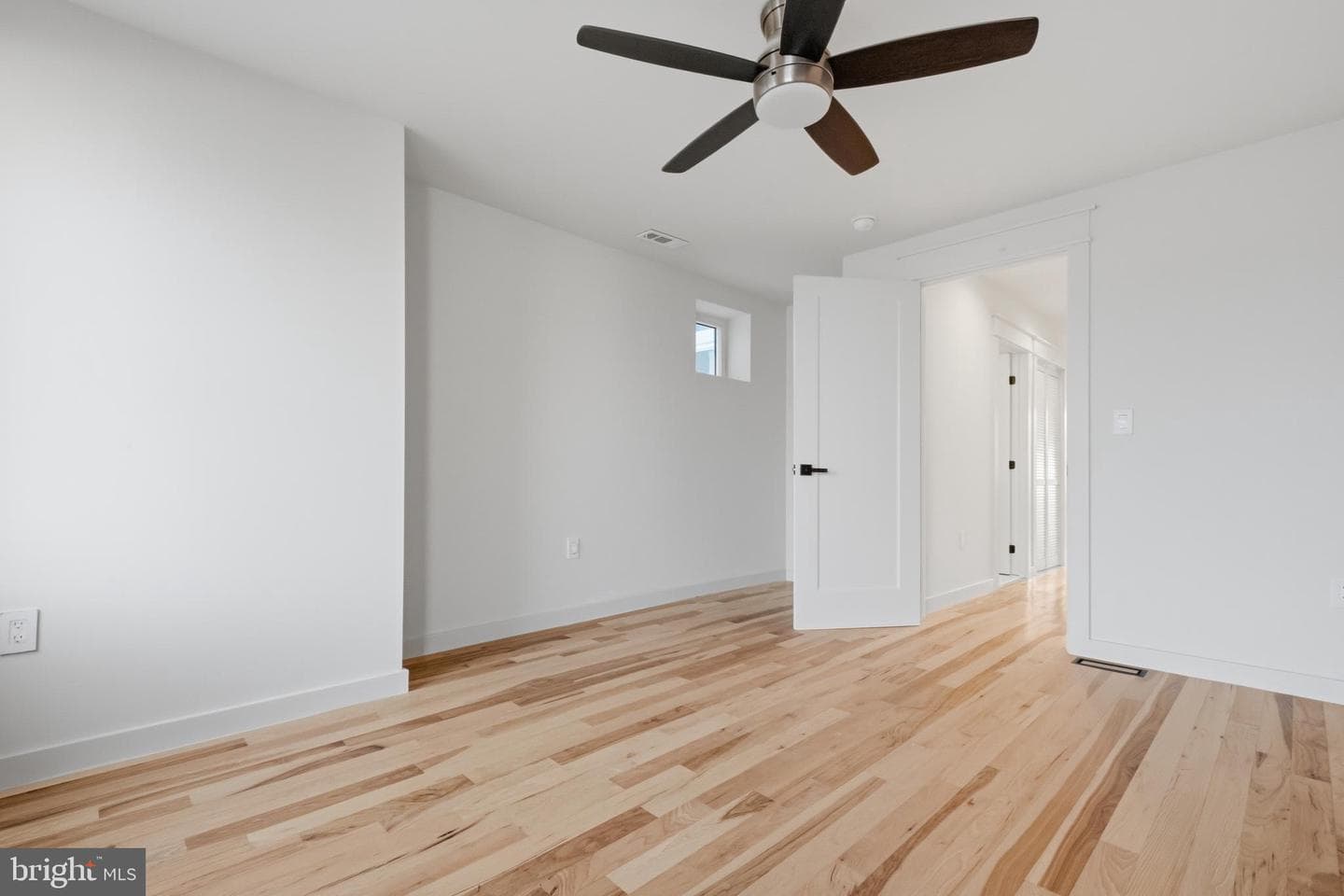 3273 Belgrade Street photo 21