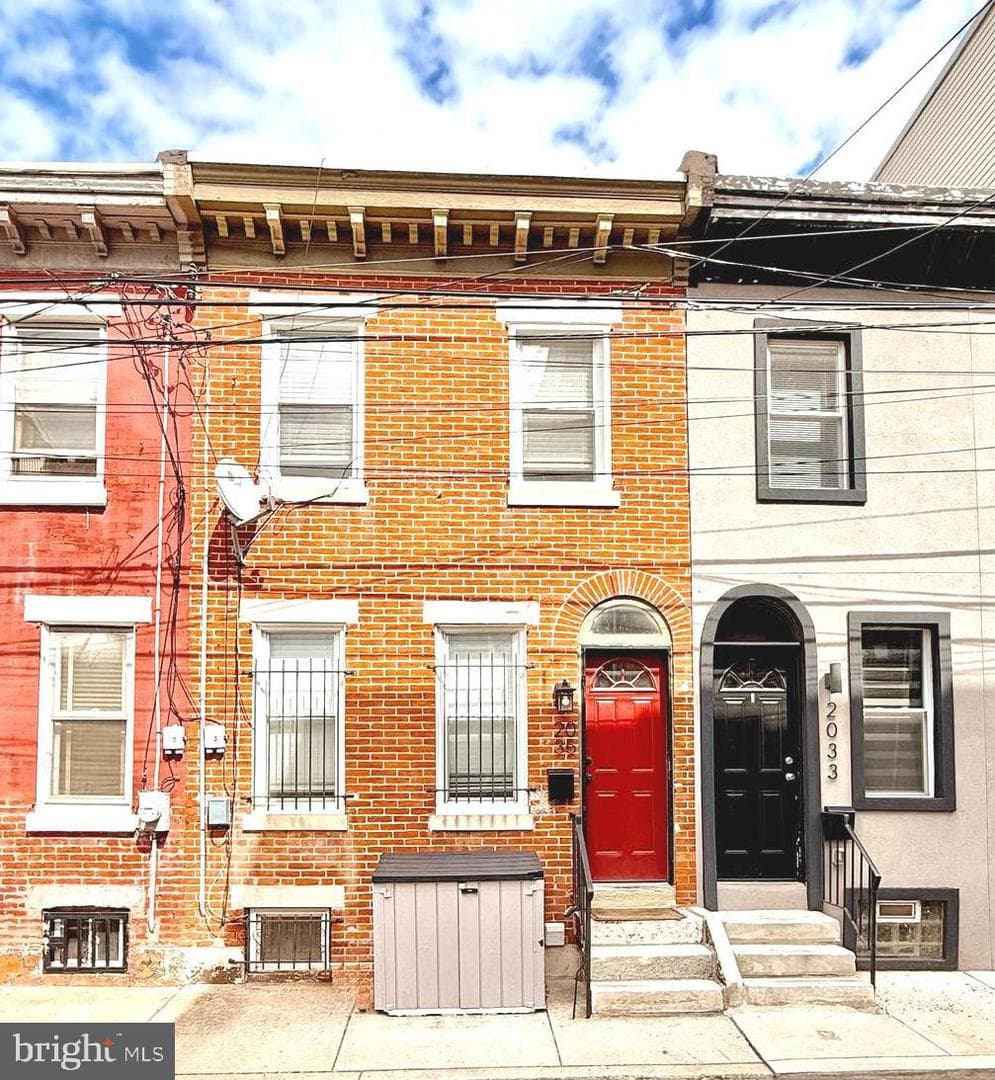 2035 N Hope Street photo 6