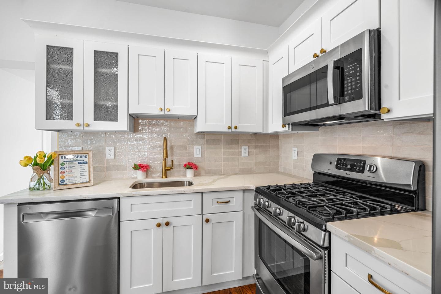 4647 Emery Street photo 9