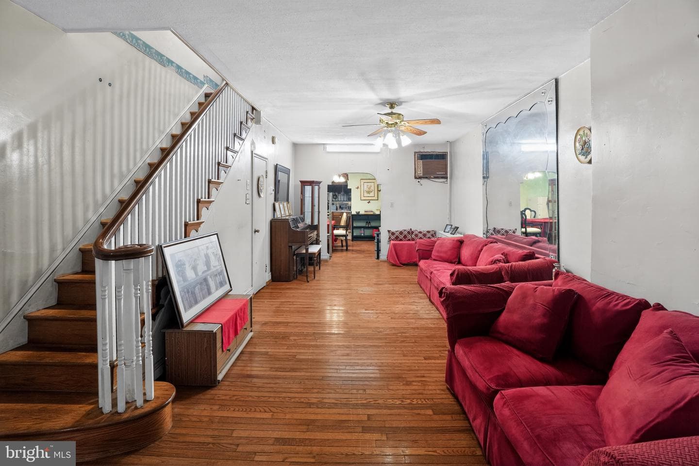 3757 N Marshall Street photo 6