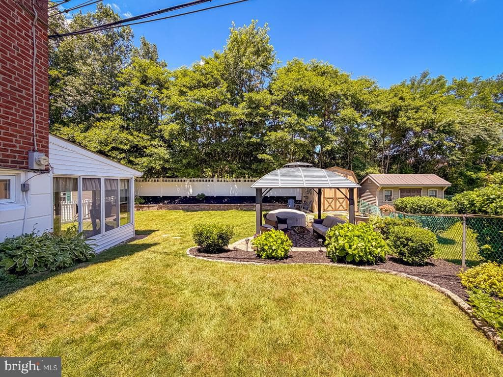 1338 Ascot Place photo 38