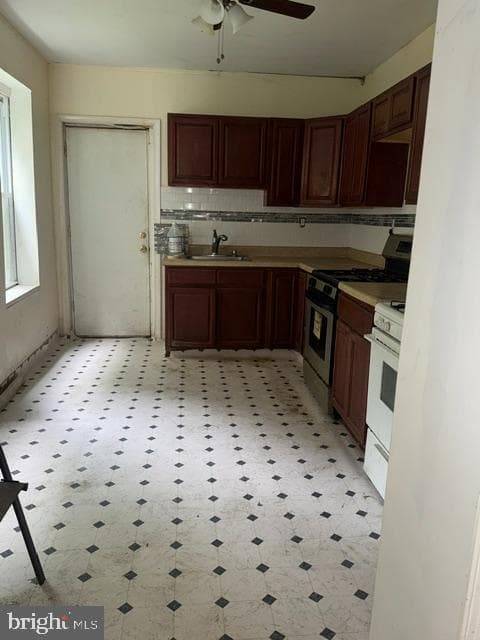 5943 E Wister Street photo 8