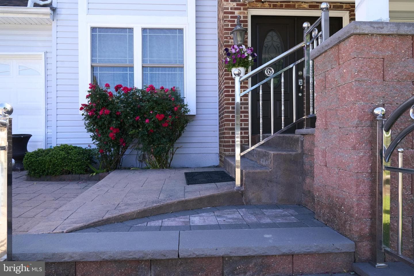 8905 Springview Road photo 3