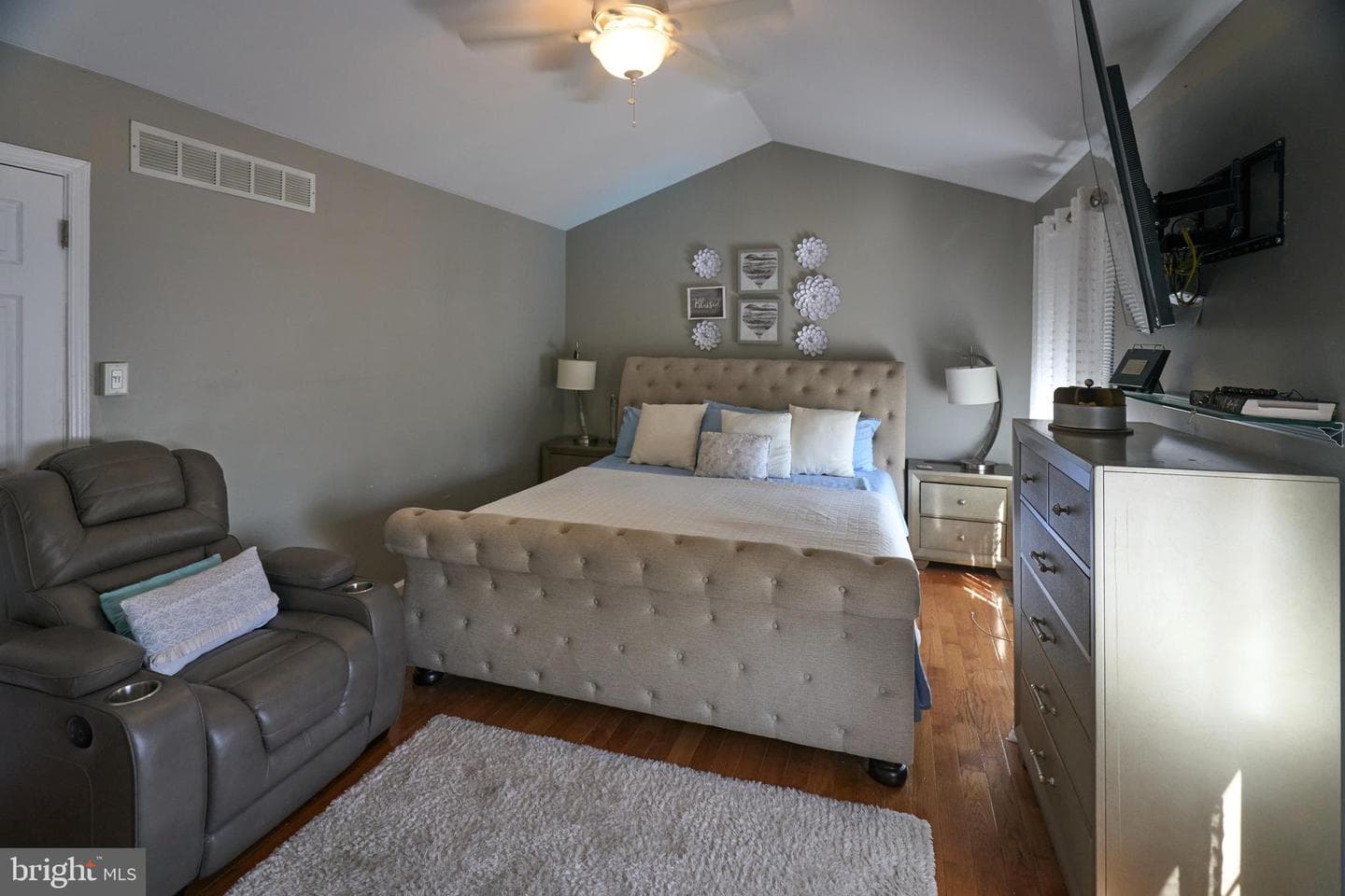 8905 Springview Road photo 40