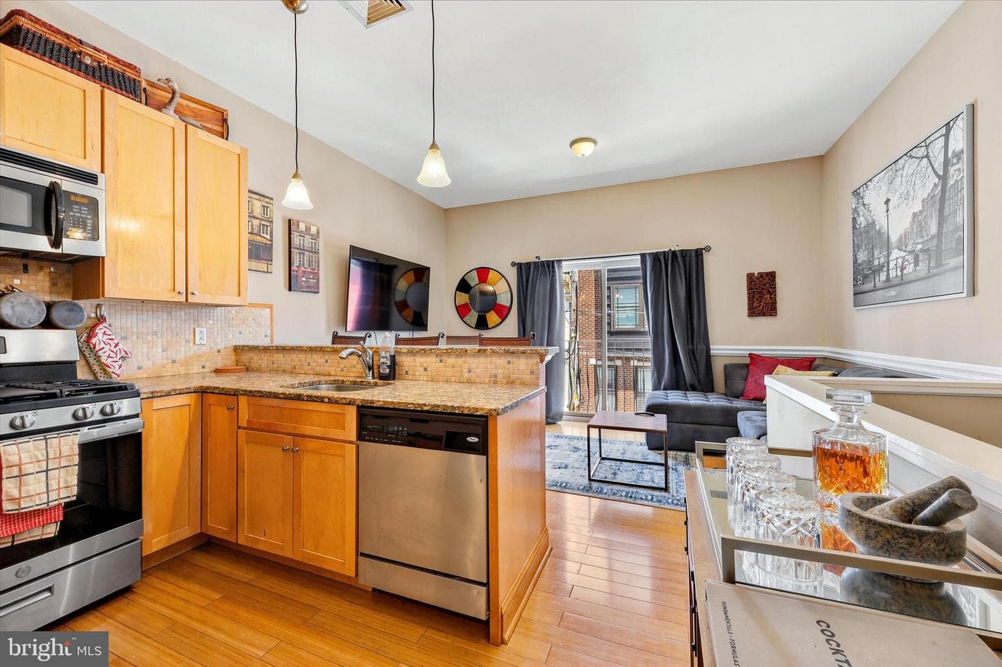 514 Titan Street photo 8