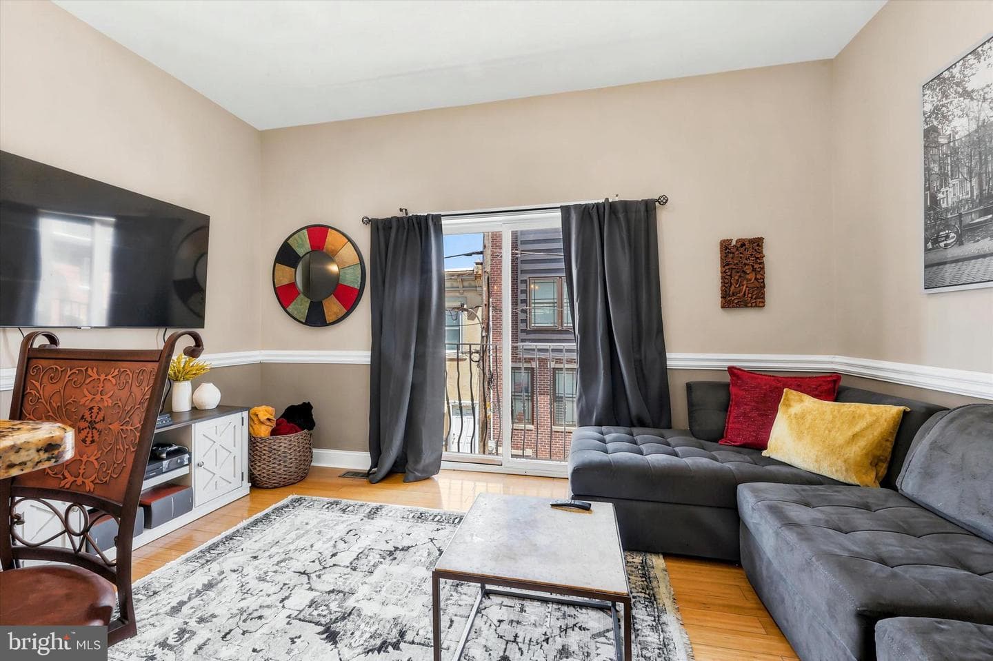 514 Titan Street photo 9