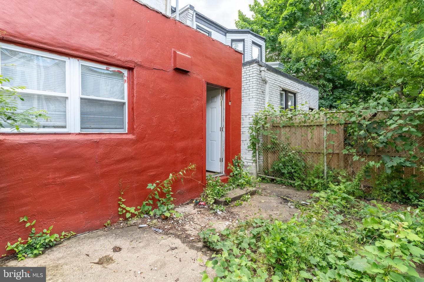 45 E Clapier Street photo 22