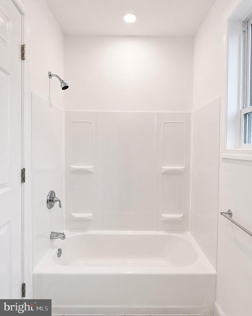 2338 N Gratz Street photo 8