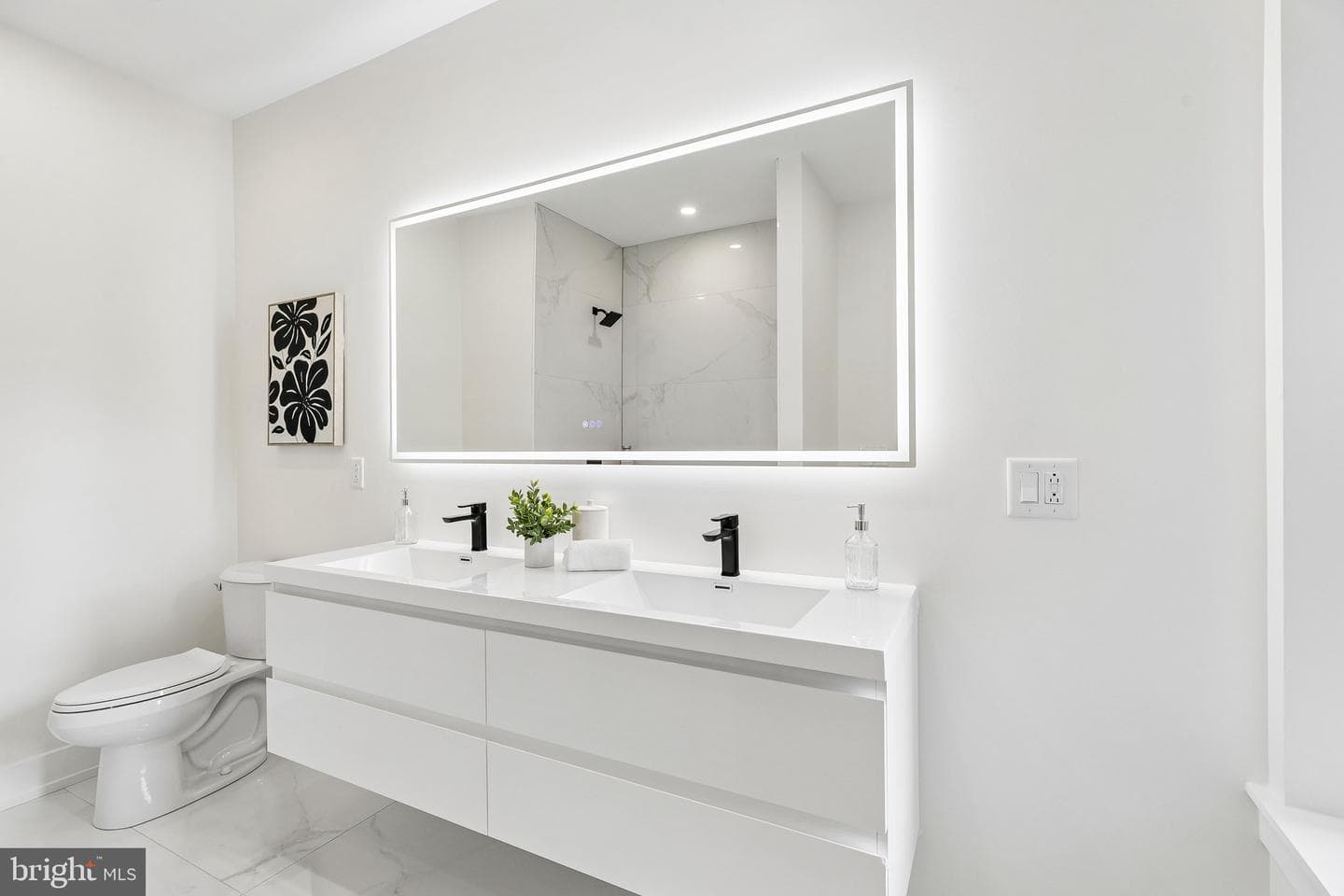 2239 Catharine Street photo 29