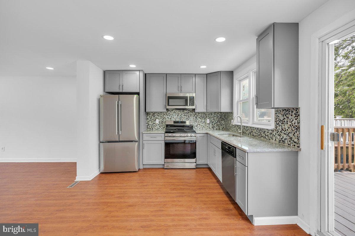 3204 Birch Road photo 9