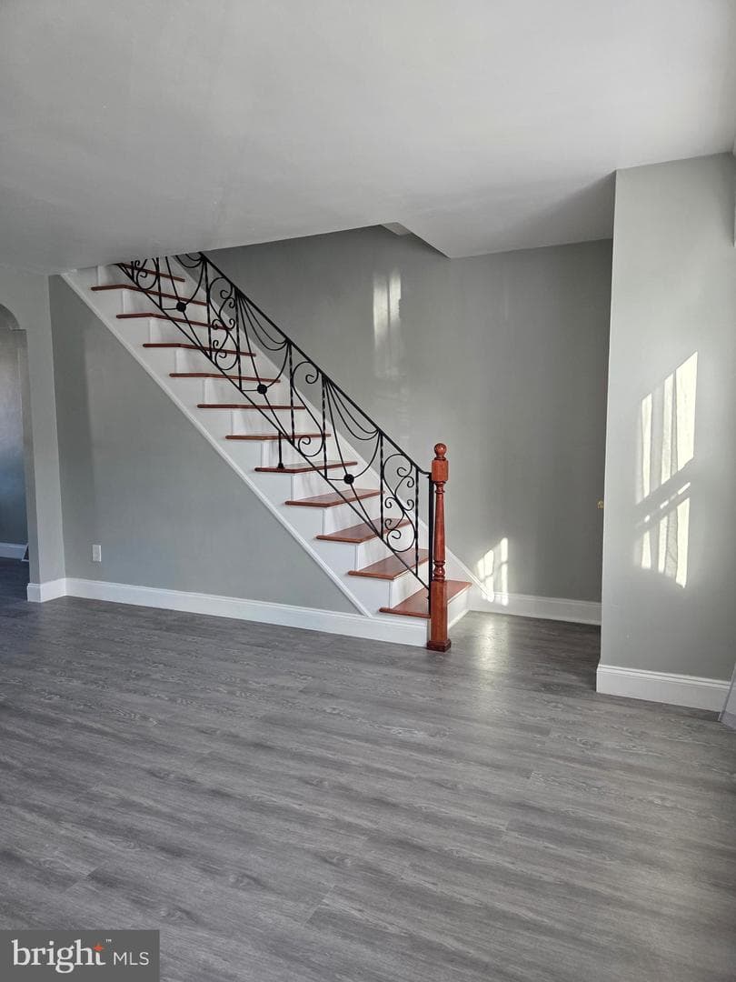 211 Lardner Street photo 13