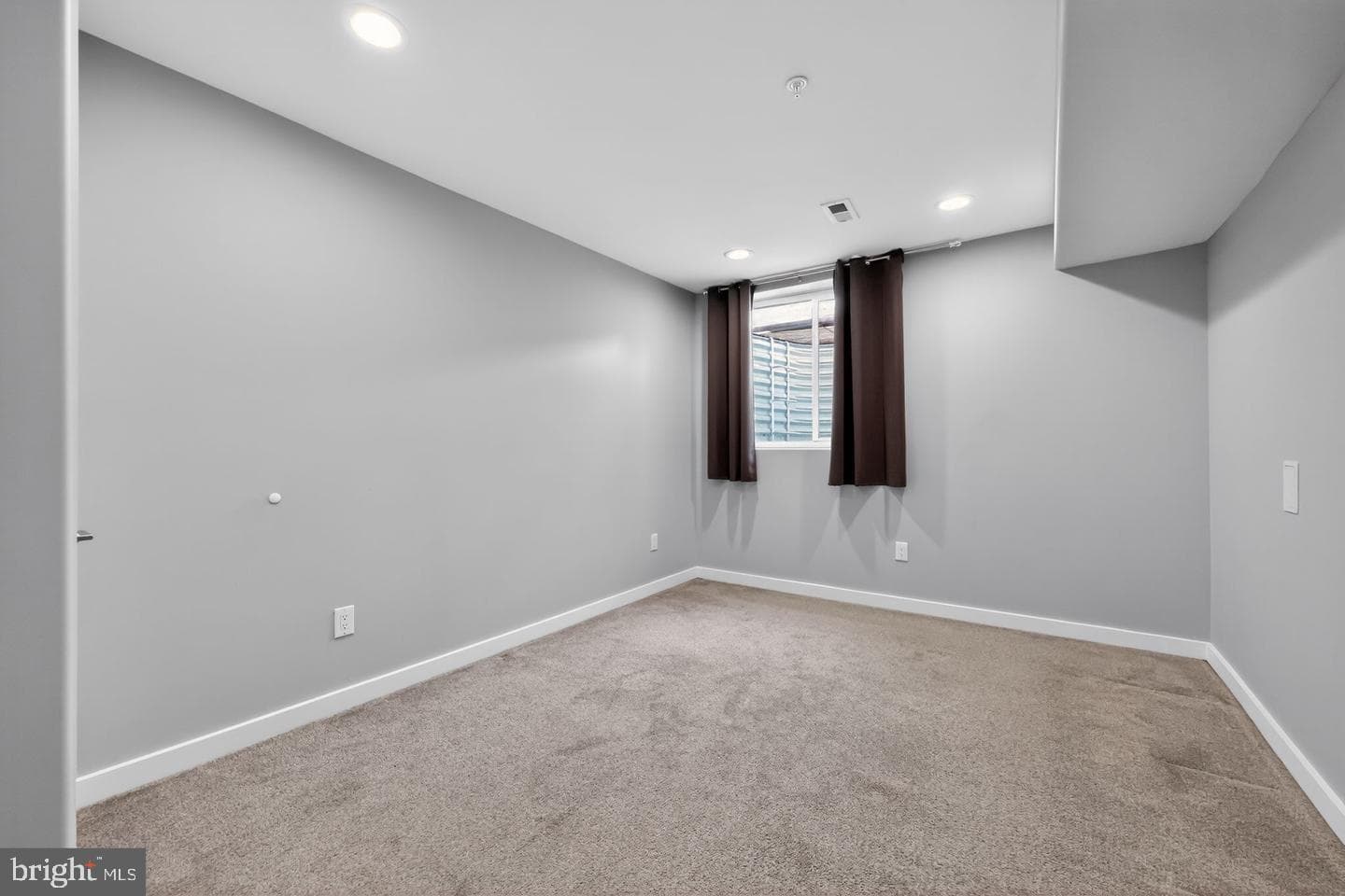 1508 S Lecount Street photo 29