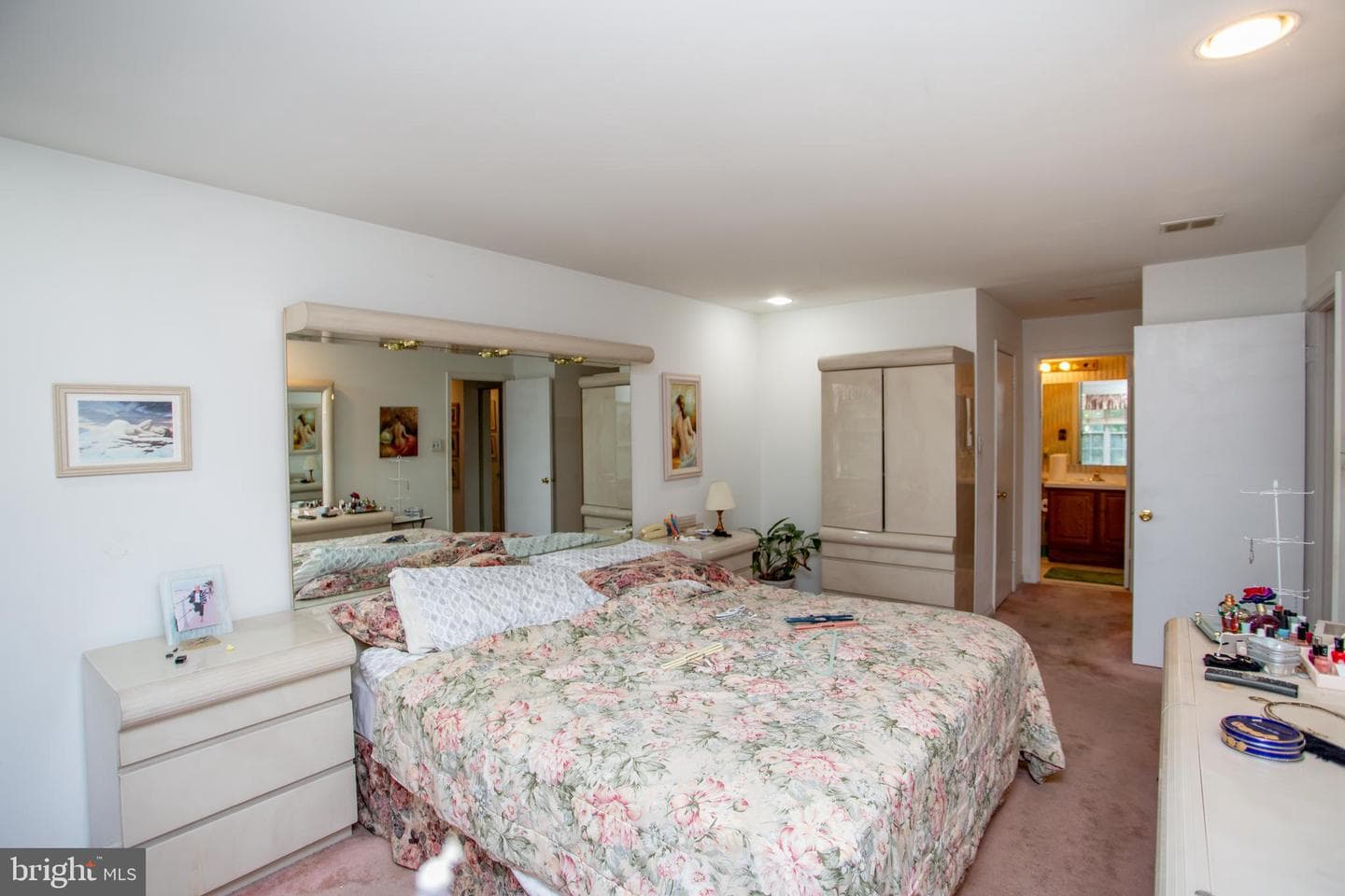 73305 Delaire Landing Road #305 photo 19