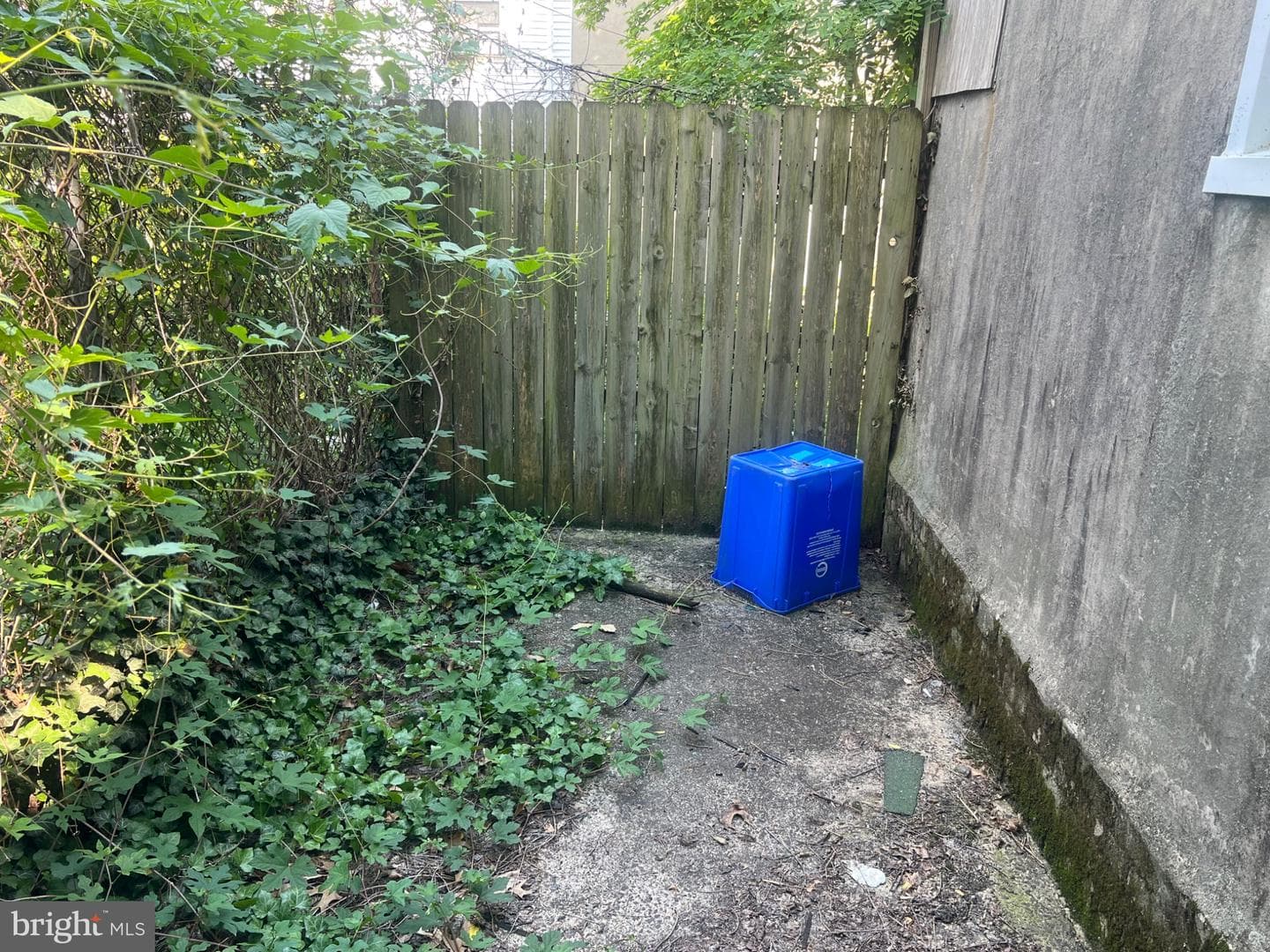 4623 Pulaski photo 4