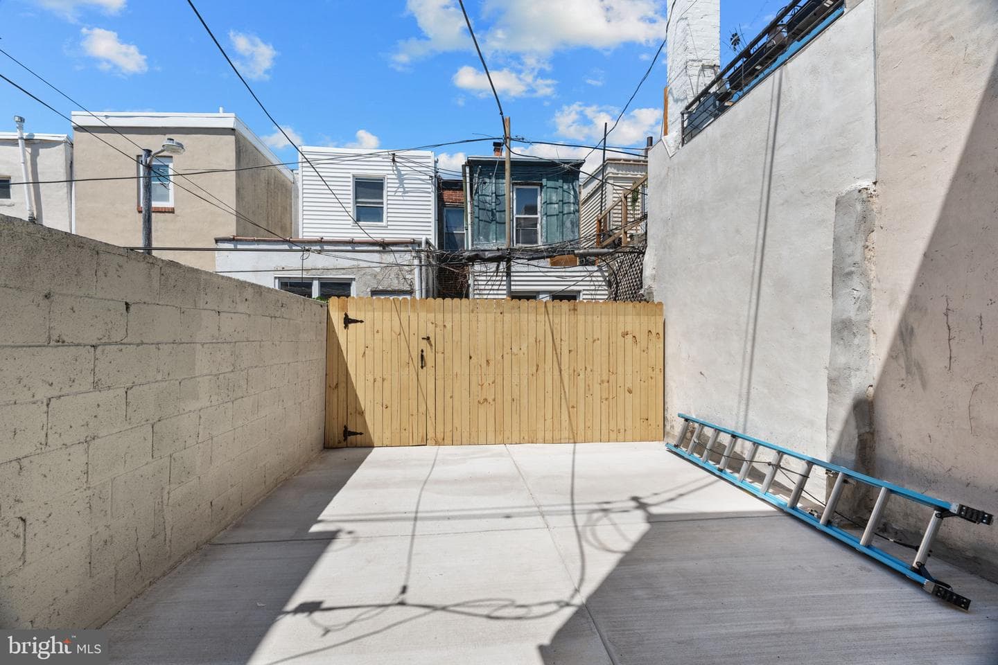 403 Daly Street photo 40